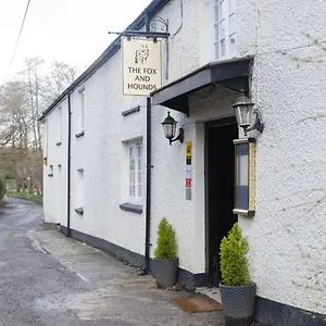 Fox And Hounds Llancarfan **** Barry